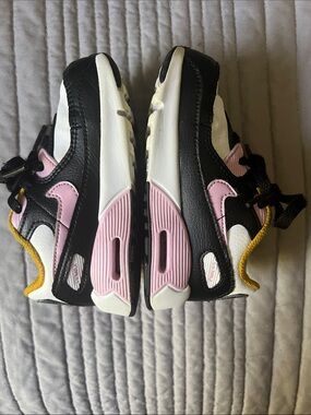 Nike Air Max 90 Toddler Size 7c kids Sneakers